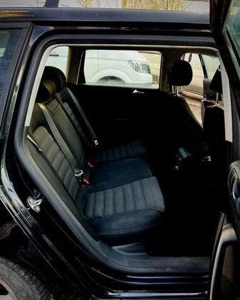 Volkswagen Passat cena 14000 przebieg: 281000, rok produkcji 2009 z Warszawa małe 137